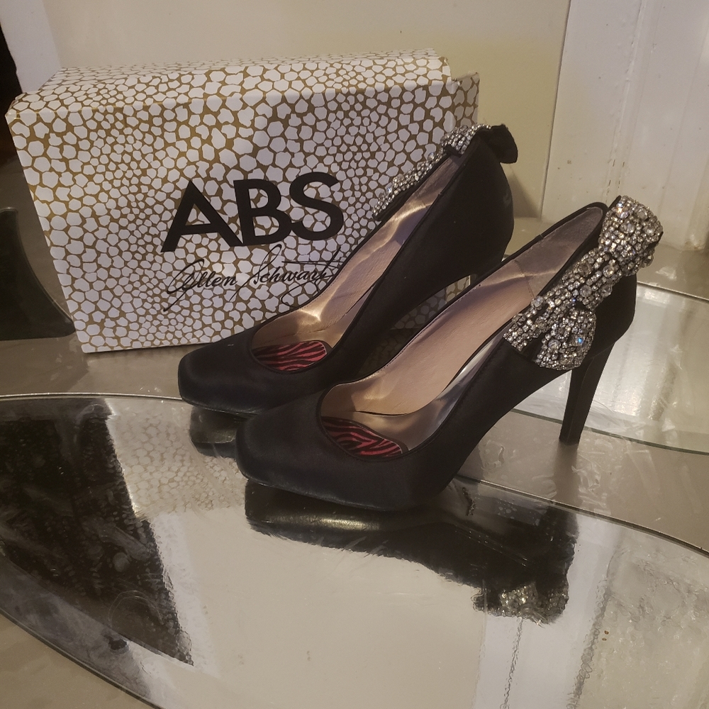 Abs Heels - image 1